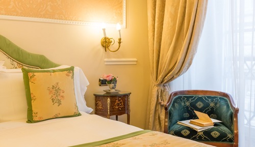 Basic Double Room, 1 Queen Bed