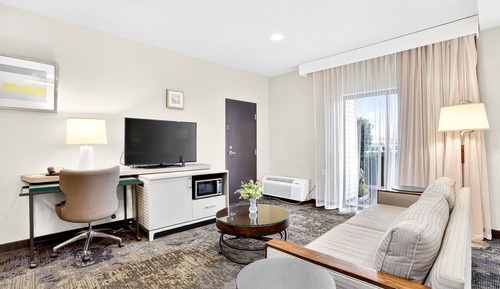 Suite, 1 King Bed, Jetted Tub