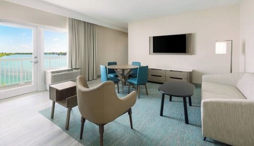 Superior Suite, 1 Bedroom, Bay View
