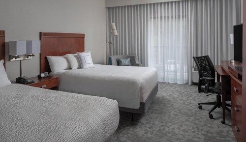 Room, 2 Double Beds (Hearing Accessible)
