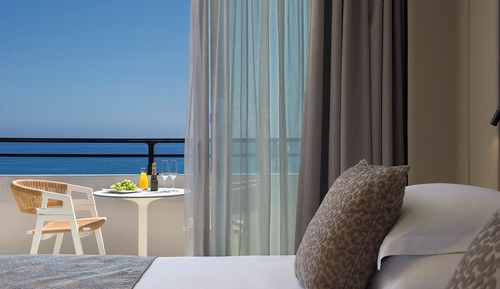 Luxury Sea View Room