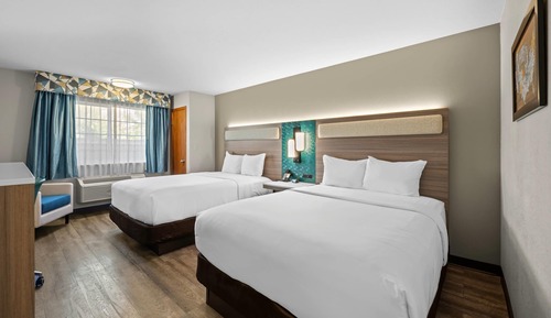 Room, 2 Queen Beds, Accessible, Non Smoking
