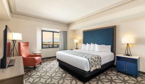 Executive Suite, 1 Bedroom, Non Smoking (East Tower)