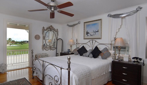 Dali room