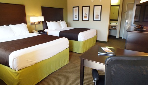 Room, 2 Queen Beds, Non Smoking (First Floor)