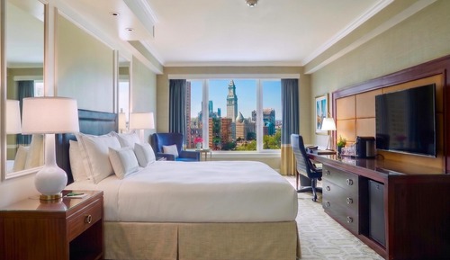 Superior Room, 1 King Bed, City View