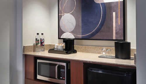 Suite, 2 Double Beds, Courtyard View (Hearing Accessible)