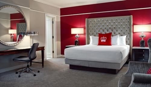 Deluxe Room, 1 Queen Bed