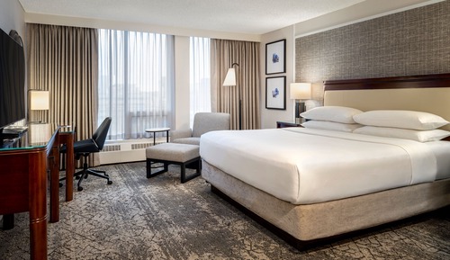 Classic Room, 1 King Bed, Park View