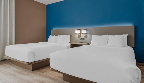 Suite, 2 Queen Beds, Non Smoking
