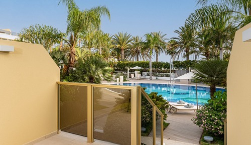 Superior Room, Balcony, Pool View (Single Use)