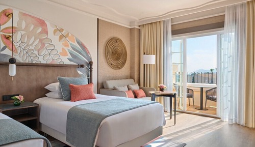 Room, 2 Twin Beds, Terrace, Golf View (Grand Club Access)