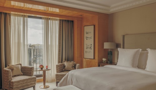 Deluxe Suite