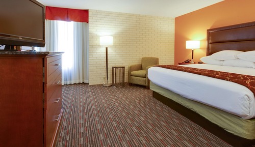 Suite, 1 King Bed with Sofa bed (UpFloor,Oversized,Sofa Sleeper,2Rooms)
