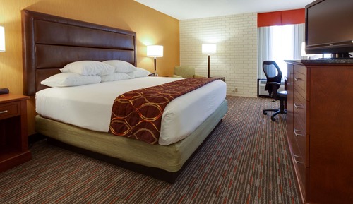 Room, 1 King Bed (Upper Floor)