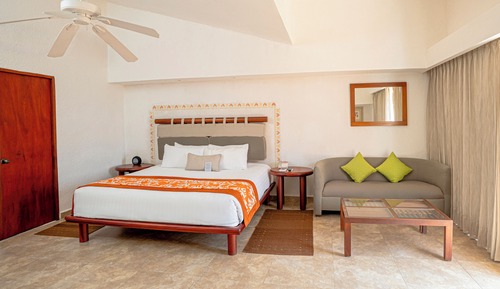 Brisas Beach Club Deluxe King