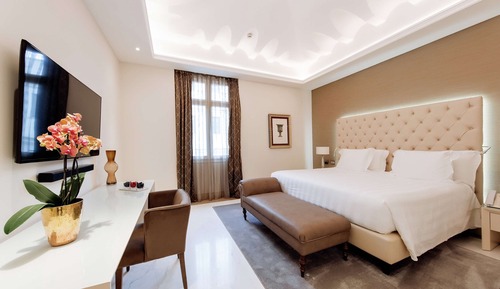 Room, 1 King Bed (Prestige)