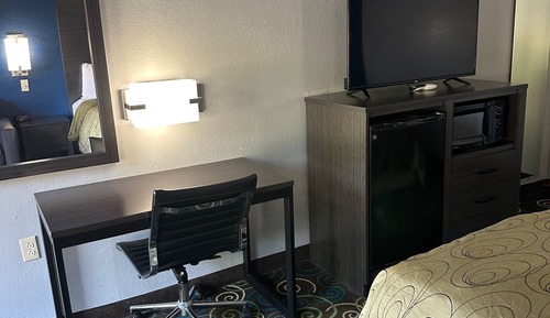 Standard Room, 1 King Bed, Smoking