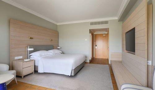 Standard Double Room, 2 Double Beds, Partial Ocean View