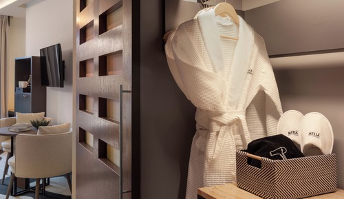 Melia Room, Room, Park View