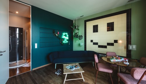 Four-bed Suite Family Game
