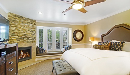 Deluxe Room, 1 King Bed