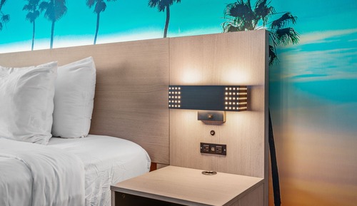 Deluxe Room, Multiple Beds (Deluxe Triple Queen)