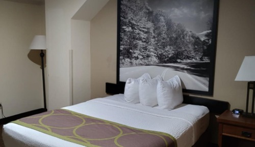 Standard Room, 1 Queen Bed