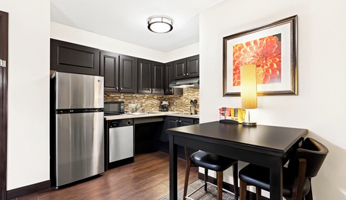 Suite, 1 Bedroom, Roll-in Shower, Kitchen (Mobility, Roll-Iin Shower)