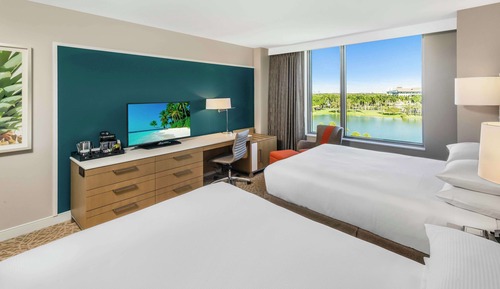 Room, 2 Queen Beds, Accessible (Roll-In Shower)