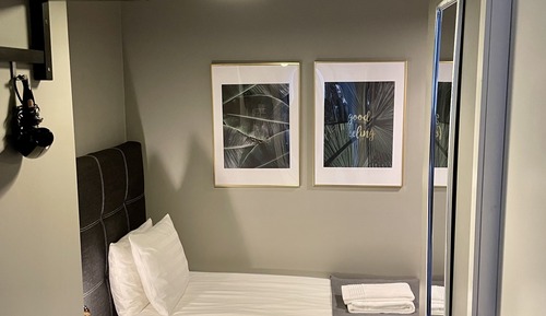 Single Room, No Windows