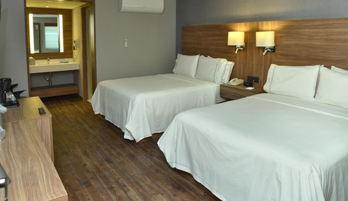Standard Room, 2 Double Beds