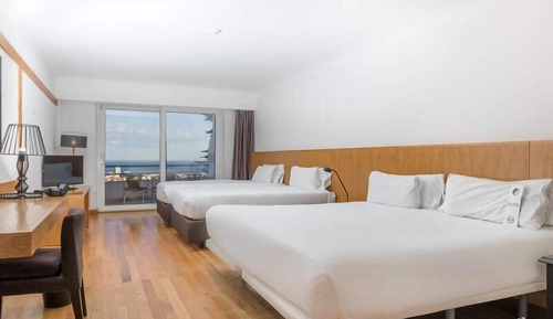 Standard Quadruple Room, Ocean View
