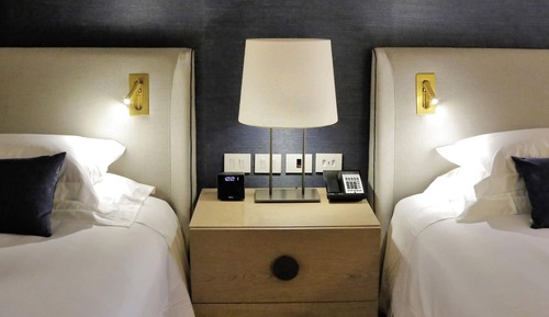 Deluxe Room, 2 Twin Beds, City View