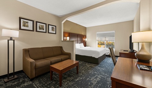 Suite, 2 Queen Beds, Non Smoking