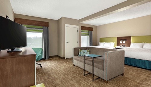 Room, 2 Queen Beds, Accessible, Bathtub