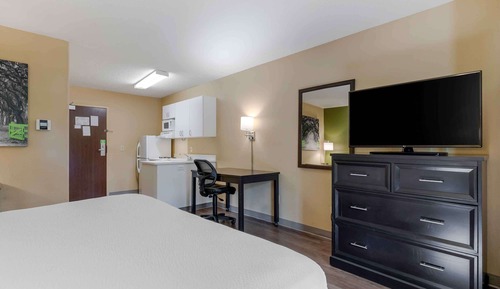 Studio, 1 Queen Bed, Accessible, Non Smoking