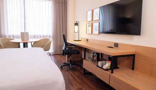 Standard Room, 1 King Bed