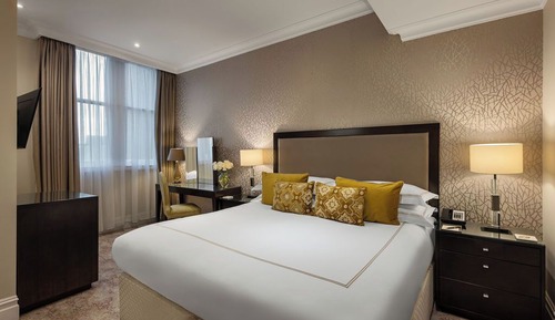 Suite, 2 Bedrooms (Falconers)