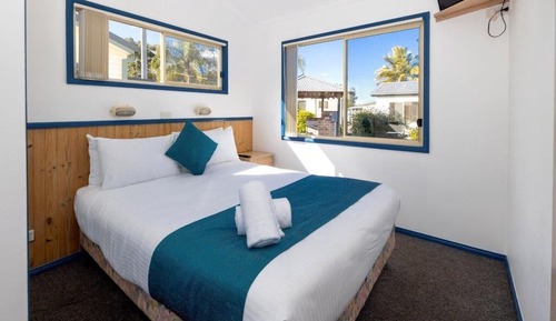 Standard 2 Bedroom Spa Cabin
