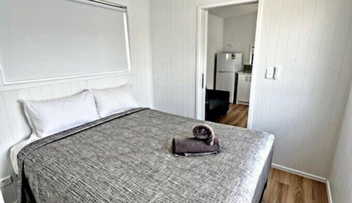 Standard Cabin, 1 Queen Bed