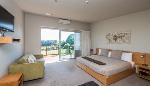 Classic Studio, 2 Twin Beds
