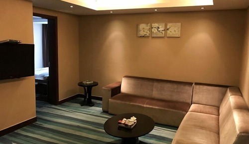 Suite (Ultra Sassy Double)