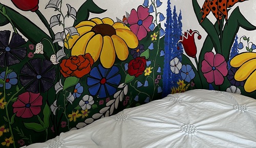 Garden Room (1 Queen Bed)