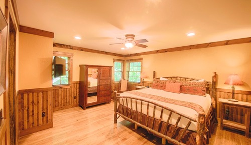 Cabin (White Oak 1)