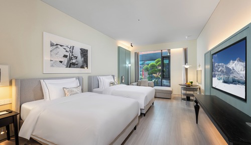 Classic Double Room, City View