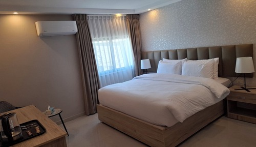 Basic Double Room