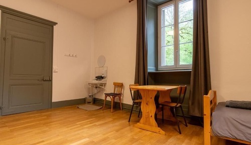 Basic Triple Room, Park View
