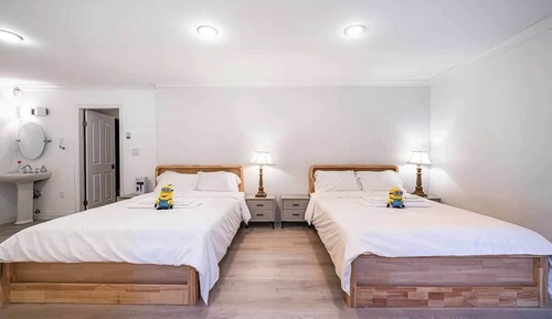 Classic Quadruple Room