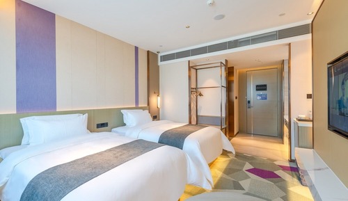 Standard Twin Room, City View
